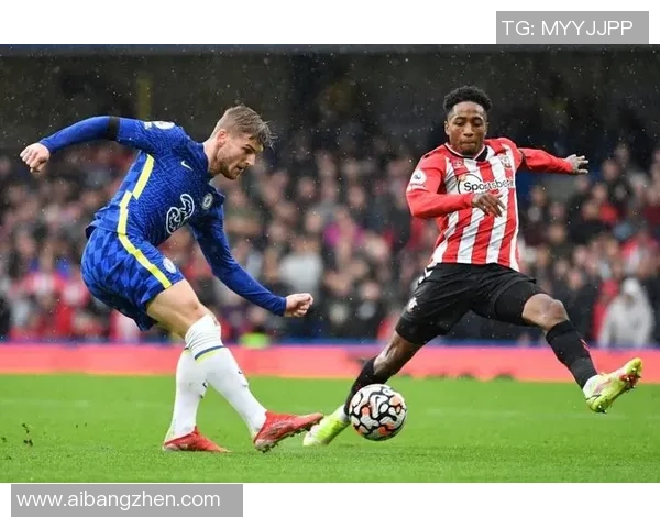 IG在精英赛中的灵活应变能力展现出强大竞争力与战术深度